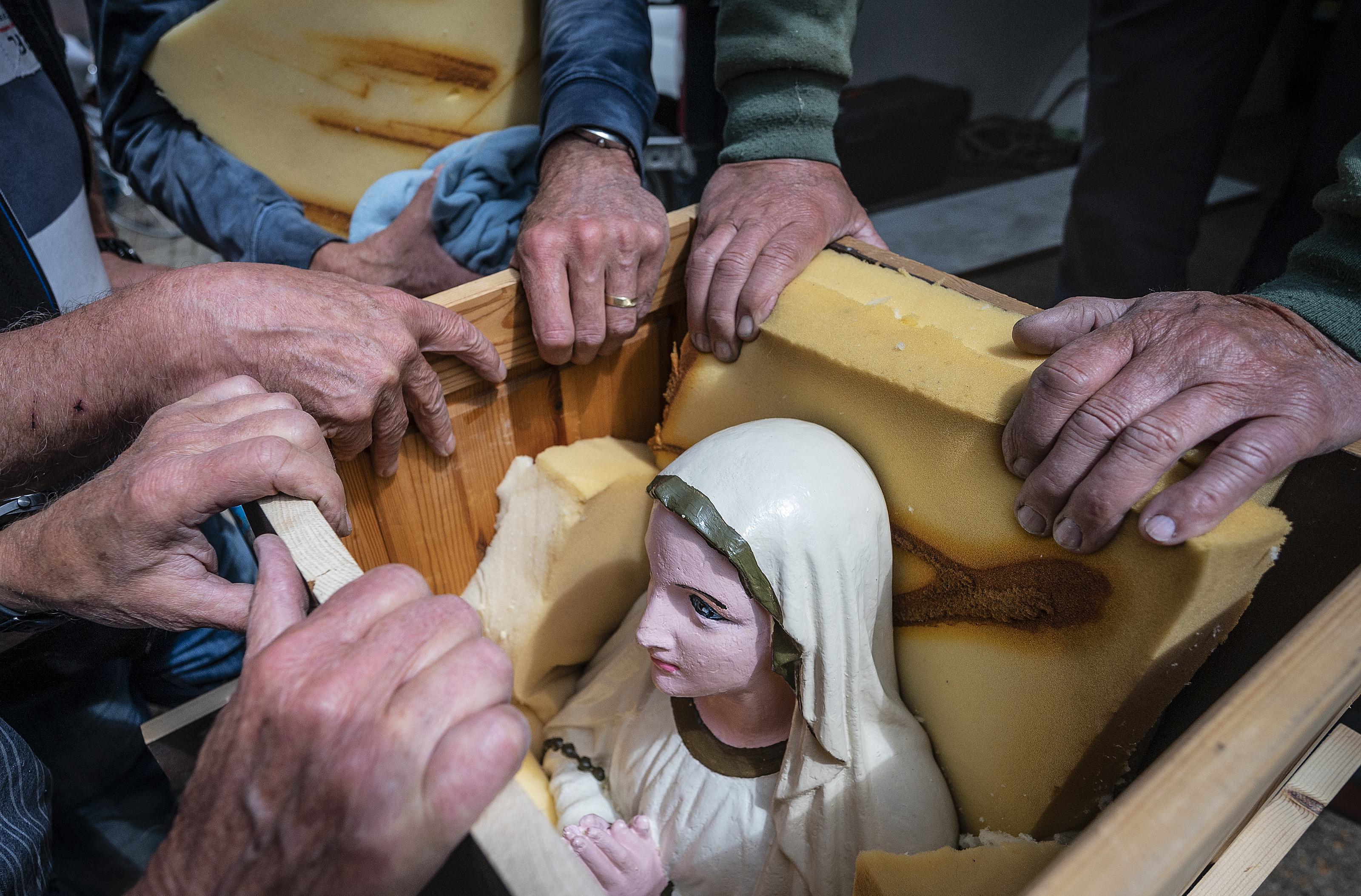 Caritas stopt in De Rijp voorlopig met inzamelen van kleding en meubilair voor Oekraïne. ’De nieuwe 